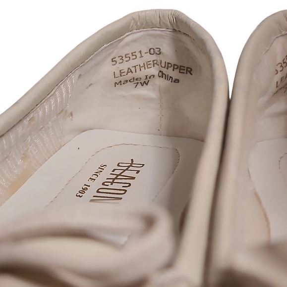 Beacon White Leather Slip On loafer Sz7 Fisherman Aesthetic Preppy Coastal Cool - Picture 3 of 9